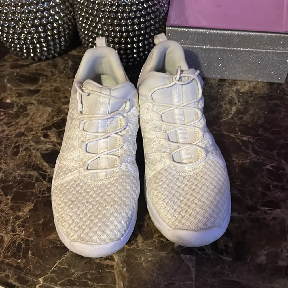 Jordan - Picture 2 of 3